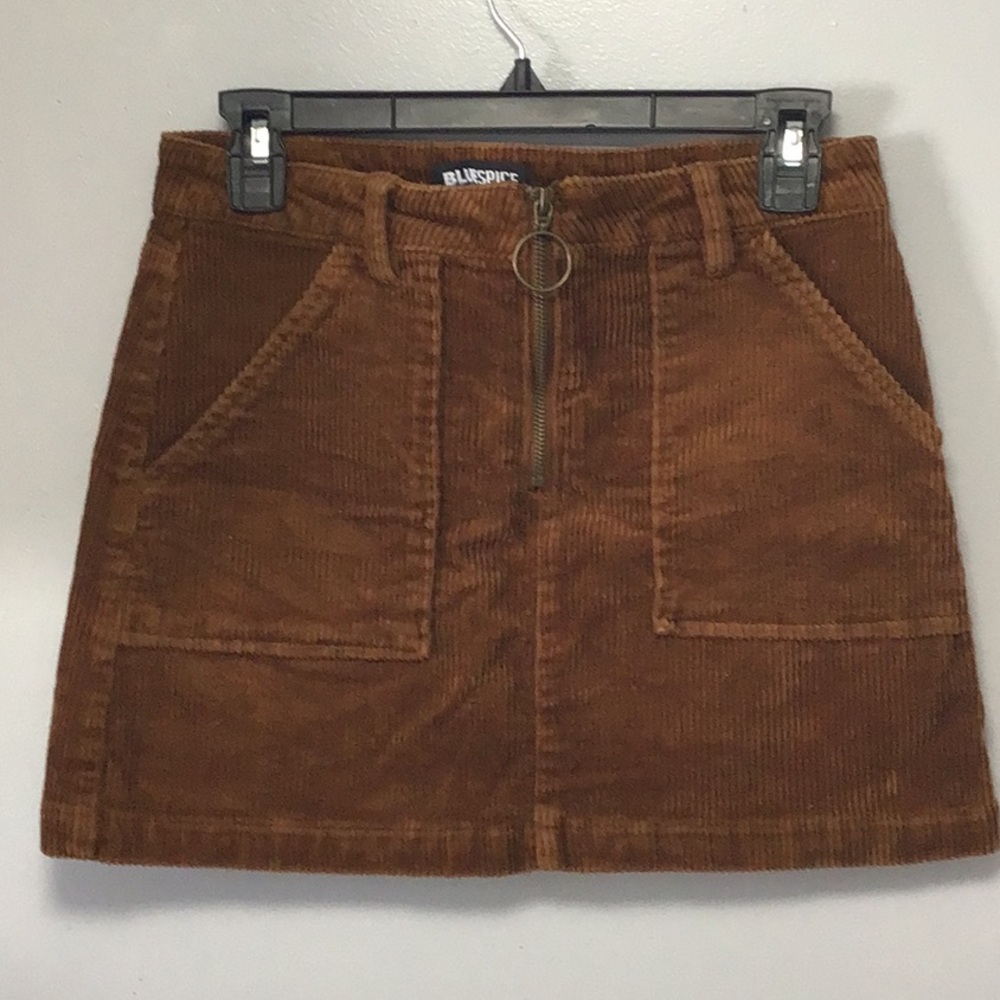 Blue spice corduroy mini skirt size 5 in almost new condition. Very pretty 😍